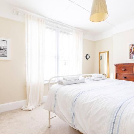 York House Villa Уитстейбъл Екстериор снимка