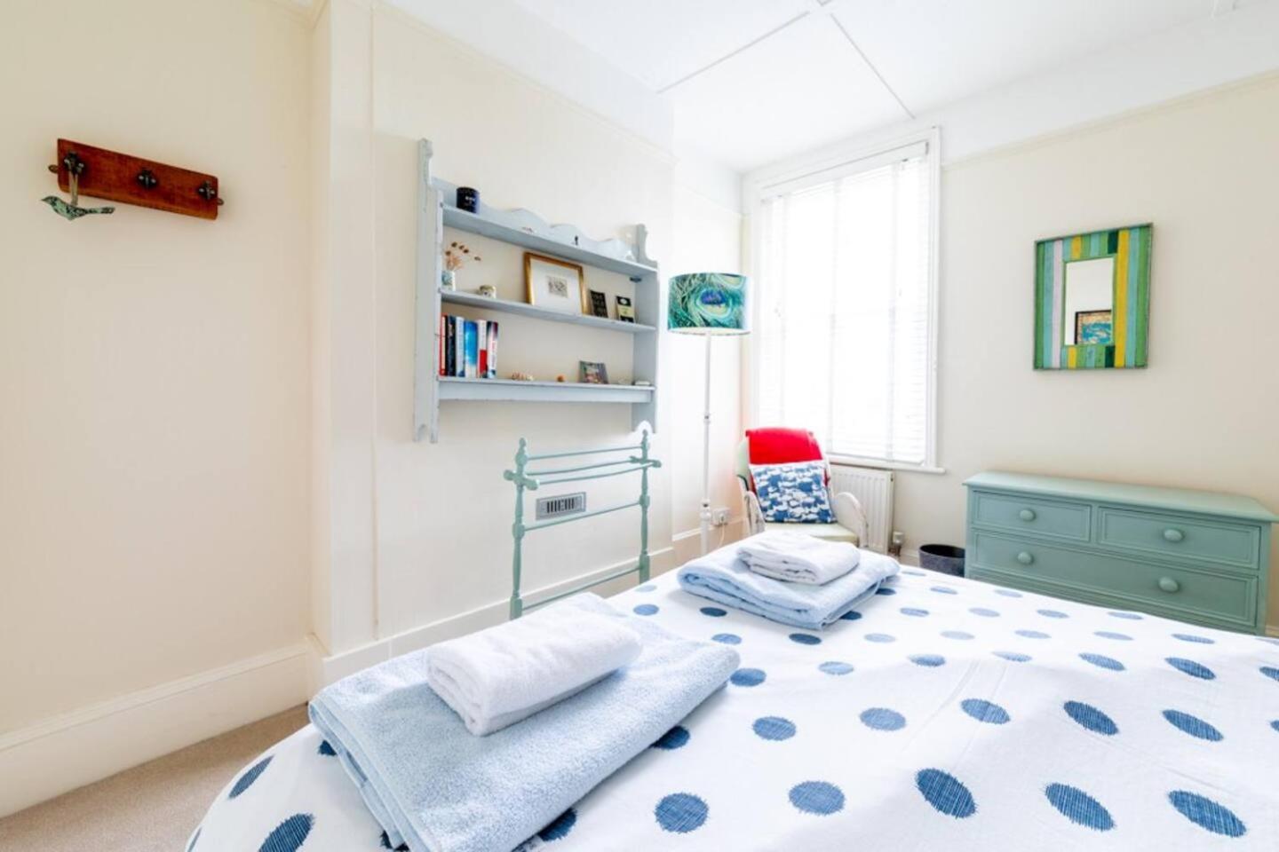 York House Villa Уитстейбъл Екстериор снимка